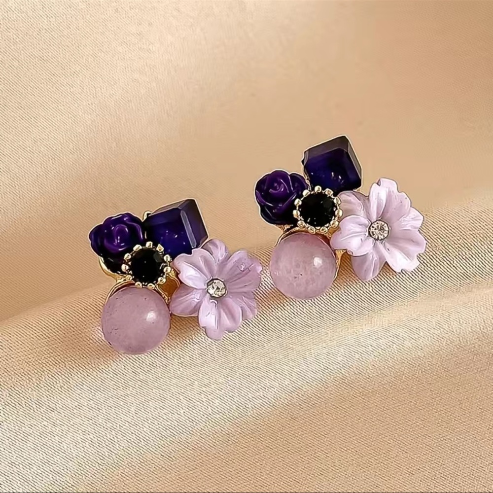 Violet Purple Earrings Flower earrings Evening Earrings Cute Trendy Earrings
